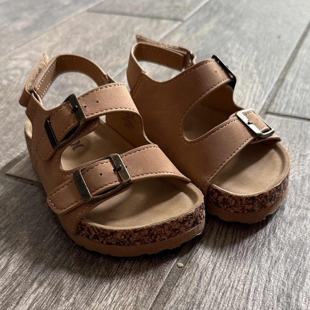 Hurley Tan Kids Sandals with Buckle Straps